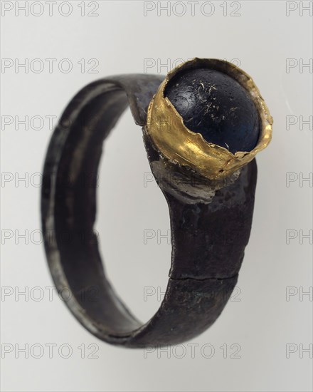 Finger Ring, Frankish, 7th century.