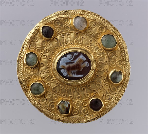 Disk Brooch with Cameo, Langobardic (mount); Roman (cameo), ca. 600 (mount); 100-300 (cameo).