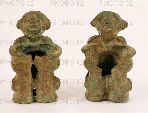 Pair of slide fittings in the form of monkeys, Late Shang dynasty or early Western Zhou dynasty. Creator: Unknown.