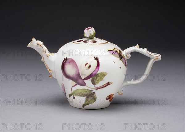 Teapot, Meissen, 1745/50. Creator: Meissen Porcelain.