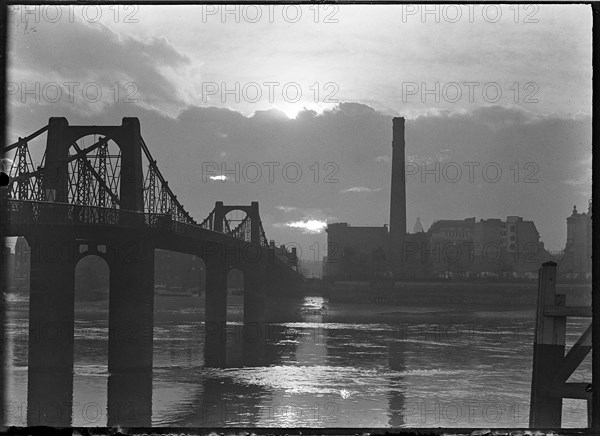 Lambeth Bridge, Westminster, Greater London Authority, 1920-1927. Creator: Charles William  Prickett.