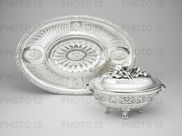 Sauce Tureen, Liner and Stand, Vienna, 1781/82. Creator: Joseph Ignaz Würth.