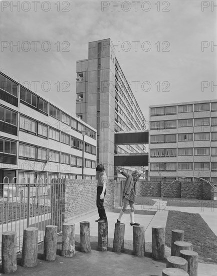 Pooles Park, Finsbury Park, Islington, London, 20/05/1970. Creator: John Laing plc.