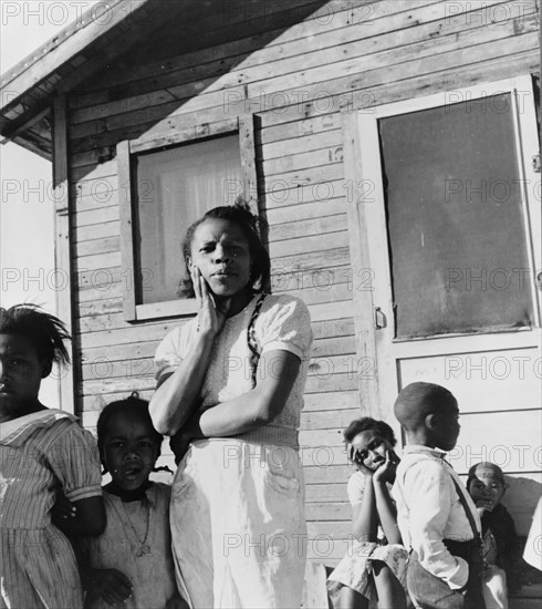 Colored family from near Houston, Texas, 1939. Creator: Dorothea Lange.