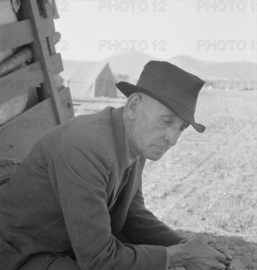 Former Nebraska farmer, now a migrant farm worker. Klamath County, Oregon.