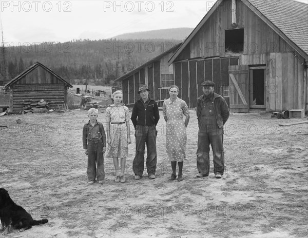 The Unruf family. Boundary County, Idaho.