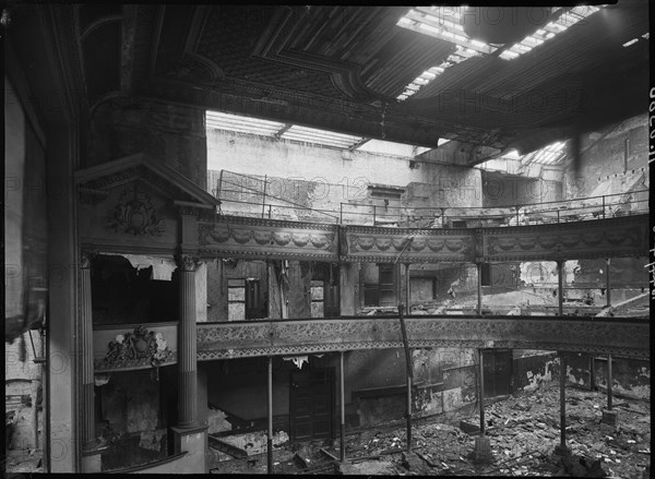 New Royal Pavilion Theatre, 193 Whitechapel Road, Whitechapel, Tower Hamlets, London, 1940-1944. Creator: SW Newbery.