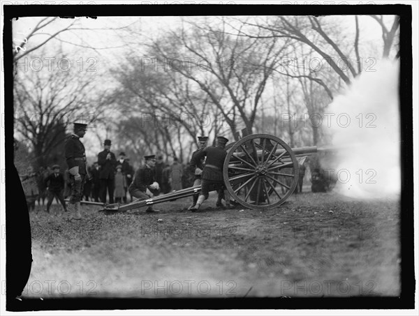 Cannon Firing, between 1909 and 1914. Creator: Harris & Ewing.