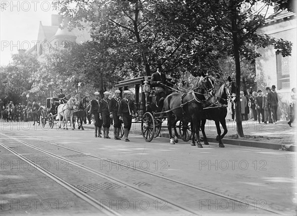 Schley, Winfield Scott, Rear Admiral, U.S.N. Funeral, St. John's Church - Hearse, 1911.