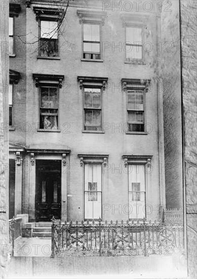 Herron House, Cincinnati, Ohio - Home of Mrs. William H. Taft, Who Was A Herron, 1911. Creator: Harris & Ewing.