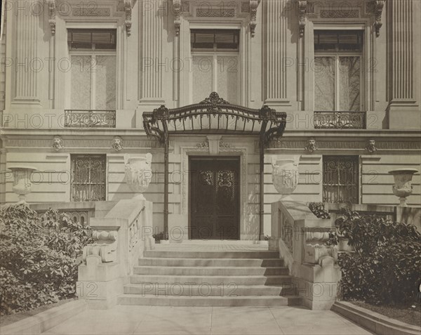 Mary Scott Townsend house, Washington, D.C., c1910. Creator: Frances Benjamin Johnston.