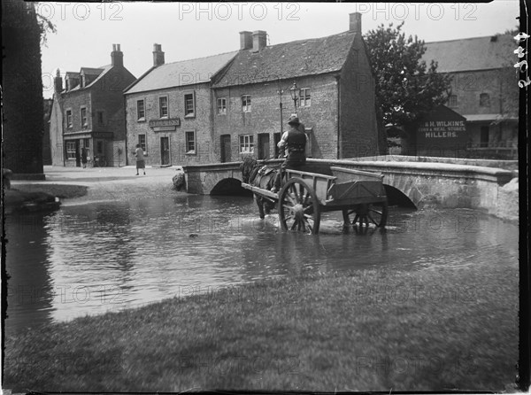 Sherborne Street, Bourton-on-the-Water, Cotswold, Gloucestershire, 1907. Creator: Katherine Jean Macfee.