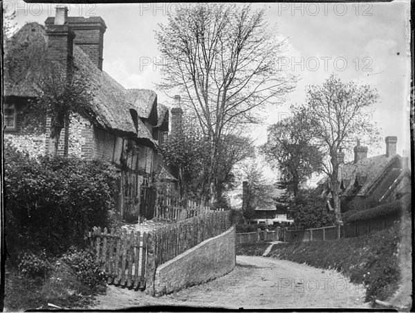 Upper Icknield Way, Whiteleaf, Princes Risborough, Wycombe, Buckinghamshire, 1910. Creator: Katherine Jean Macfee.