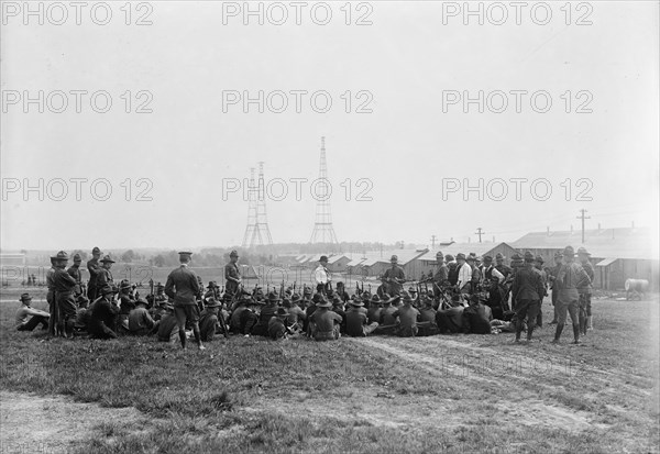 Fort McHenry - Groups, 1917. Creator: Harris & Ewing.