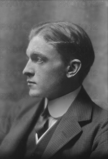 Gillmore, Mr., portrait photograph, 1915 June 7. Creator: Arnold Genthe.