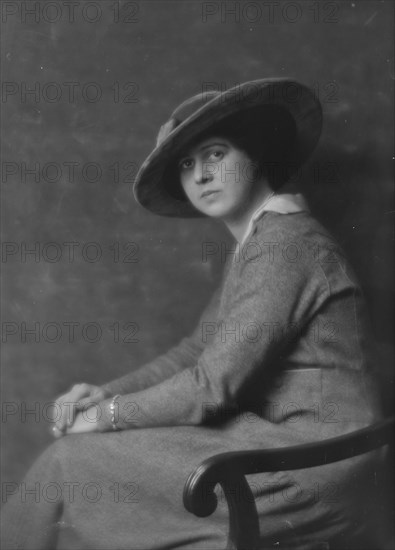 Harriman, Miss, portrait photograph, 1916 Mar. 3. Creator: Arnold Genthe.