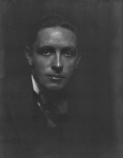 Robertson, Duncan, Mr., portrait photograph, 1916. Creator: Arnold Genthe.