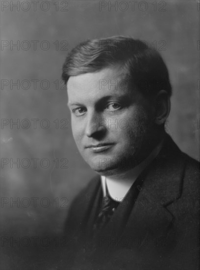 Vedder, George B., Mr., portrait photograph, 1917. Creator: Arnold Genthe.