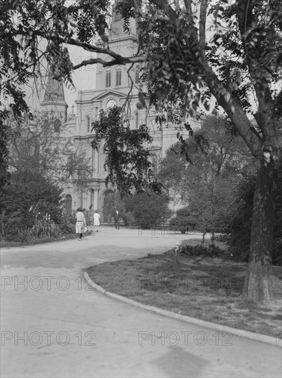 St. Louis Cathedral, New Orleans, between 1920 and 1926. Creator: Arnold Genthe.