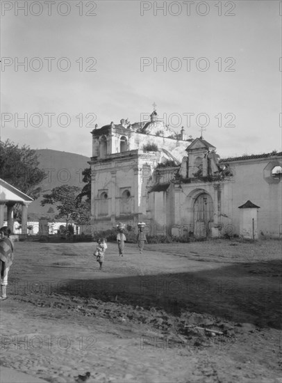 Travel views of Cuba and Guatemala, between 1899 and 1926. Creator: Arnold Genthe.