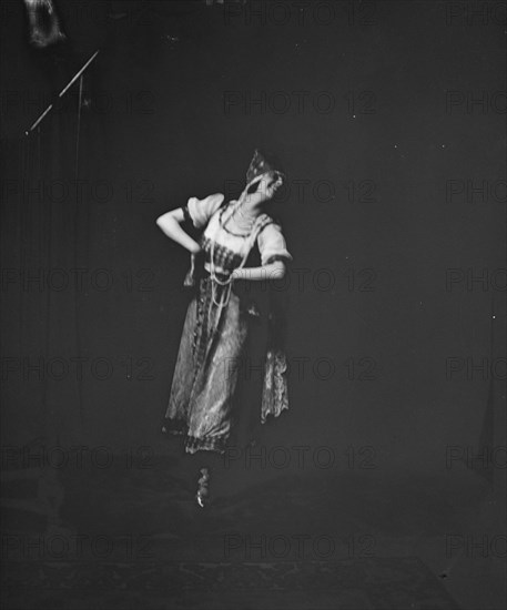 Unidentified dancer, possibly an Elizabeth Duncan dancer, between 1911 and 1942. Creator: Arnold Genthe.