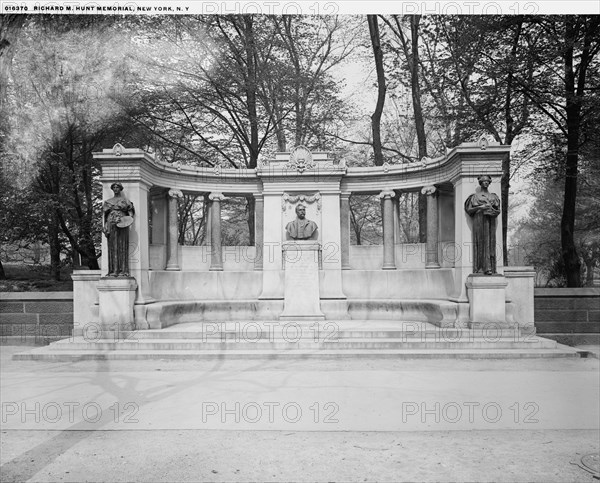 Richard M. Hunt Memorial, New York, N.Y., between 1900 and 1906. Creator: Unknown.