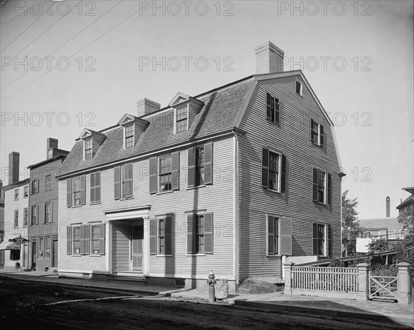 Stoodley's Tavern, Portsmouth, N.H., c1907. Creator: Unknown.