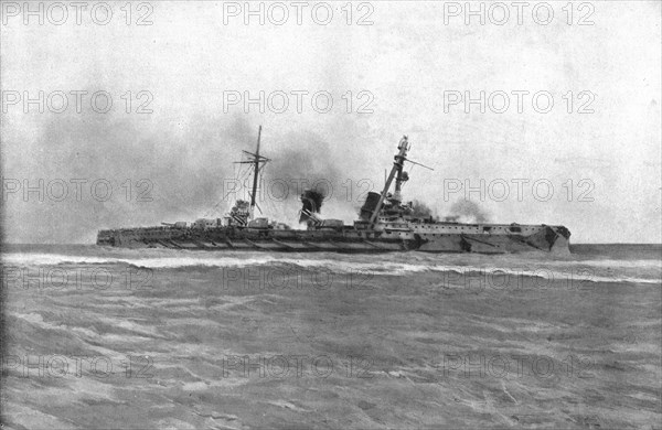 'Le combat Naval D'Heligoland; La fin du croiseur allemand "Blucher" coule bas le 24 janvier 1915... Creator: Unknown.