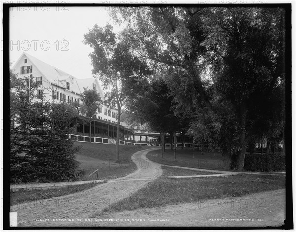 Entrance to grounds, Hyde Manor, Green Mountains, between 1900 and 1906. Creator: Unknown.