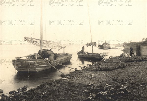 Chinese junks off the coast near the city of Sakhalyan opposite Blagoveshchensk., 1909. Creator: Vladimir Ivanovich Fedorov.