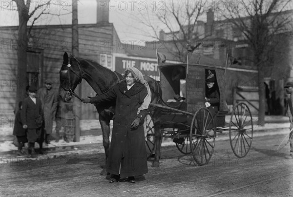 Eliz. Freeman enroute to Wash'n, 1913. Creator: Bain News Service.