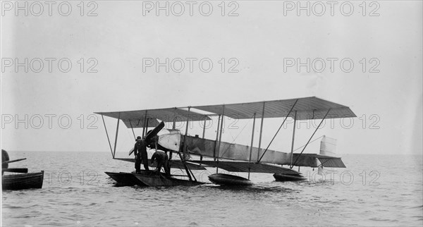 The New "Warship" - Commander Samson's hydroplane, between c1910 and c1915. Creator: Bain News Service.