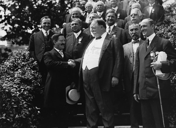 Taft and Notification Comm. at Wh. House, 1912. Creator: Bain News Service.