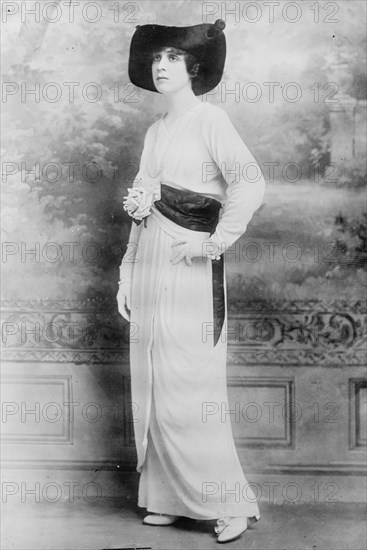 Jane Cowl, 1913. Creator: Bain News Service.