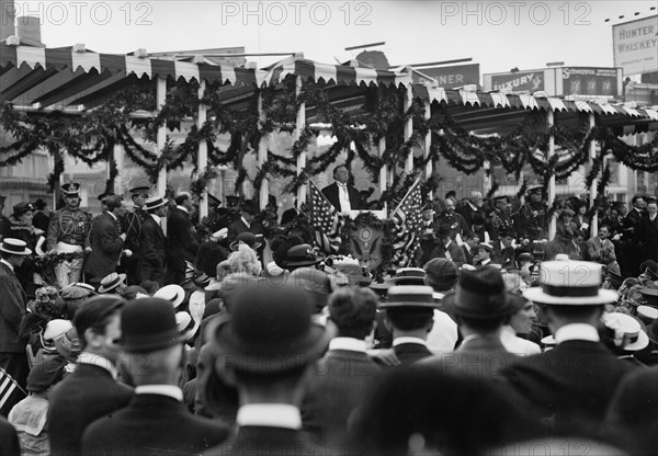 Taft at Maine Monument dedication, 1913. Creator: Bain News Service.