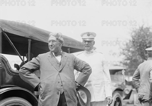 Secy Garrison [and] Gen. Leggett, 1913. Creator: Bain News Service.