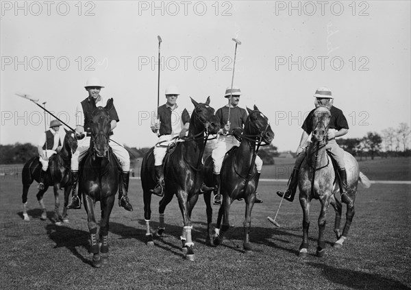 Edwards, Freake, and others -- Polo, between c1910 and c1915. Creator: Bain News Service.