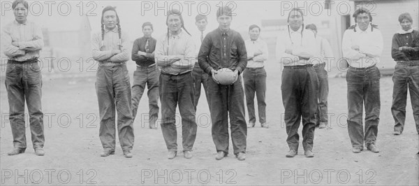 Sioux football team, between c1910 and c1915. Creator: Bain News Service.