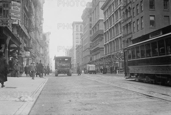 Broadway North from Worth Street Dec. 1913. Creator: Bain News Service.