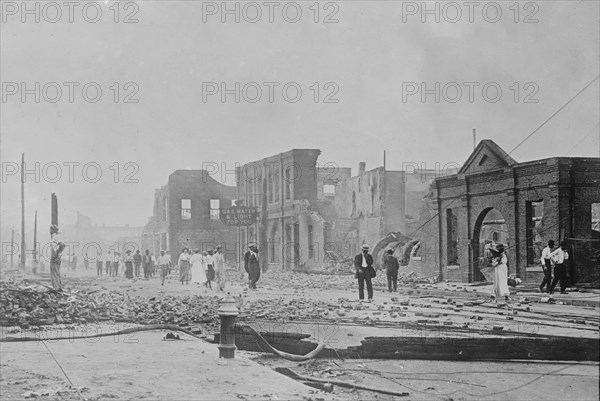 Hot Springs (Ark.), fire Sept, 1913 - wreck of gas plant, 1913. Creator: Bain News Service.