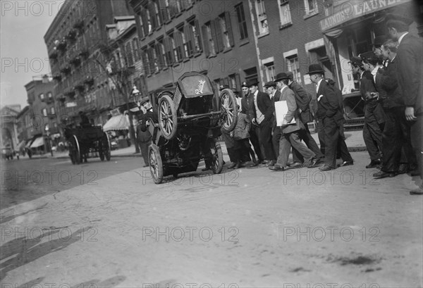 Roy Repp - Buick, between c1910 and c1915. Creator: Bain News Service.