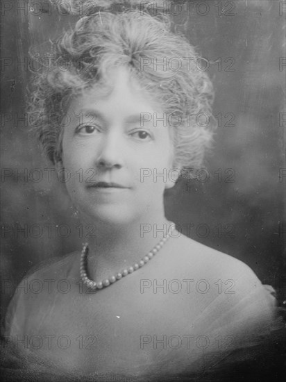 Elsie de Wolfe, 1914. Creator: Bain News Service.