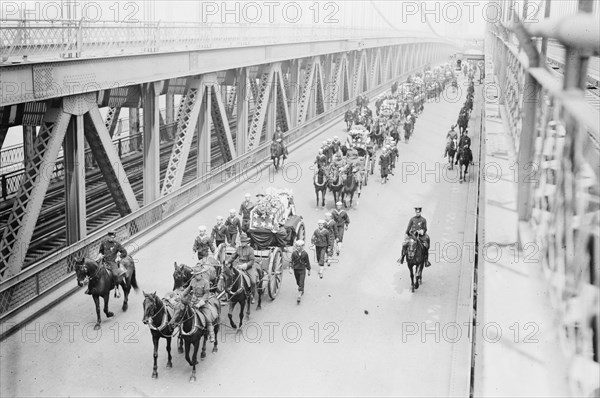 Funeral, Vera Cruz victims, crossing Manhattan Bridge, 1914. Creator: Bain News Service.