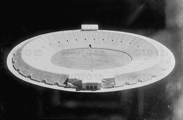 Yale "Bowl" -- Athletic field, between c1910 and c1915. Creator: Bain News Service.