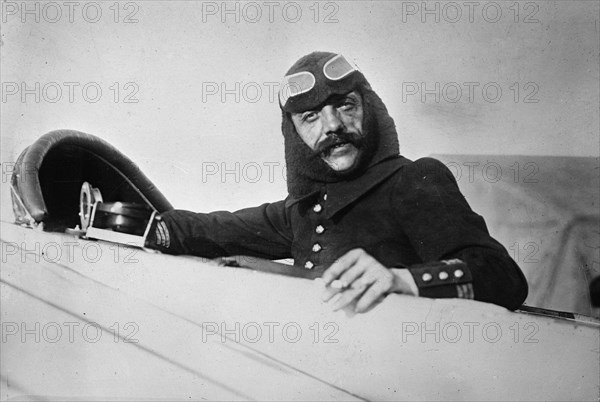 Capt. Felix of Army Aero. Corps., between c1910 and c1915. Creator: Bain News Service.