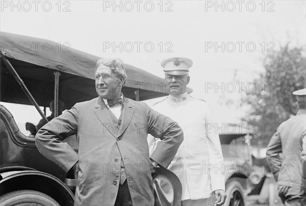 Secy Garrison [and] Gen. Leggett, 1913. Creator: Bain News Service.