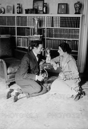 Geraldine Farrar & Lou Tellegen, between 1916 and c1920. Creator: Bain News Service.