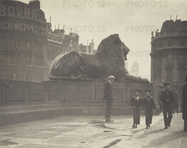 Shades of Nelson. From the album: Photograph album - London, 1920s. Creator: Harry Moult.