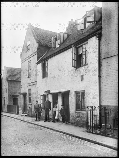 Brewhouse Lane, Putney, Wandsworth, Greater London Authority, 1910. Creator: William O Field.