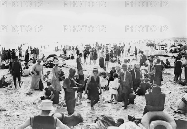 Long Beach, between c1910 and c1915. Creator: Bain News Service.